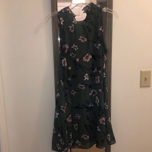 Floral green Medium high neck dress with pockets